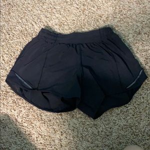black hotty hot lululemon shorts size 6
